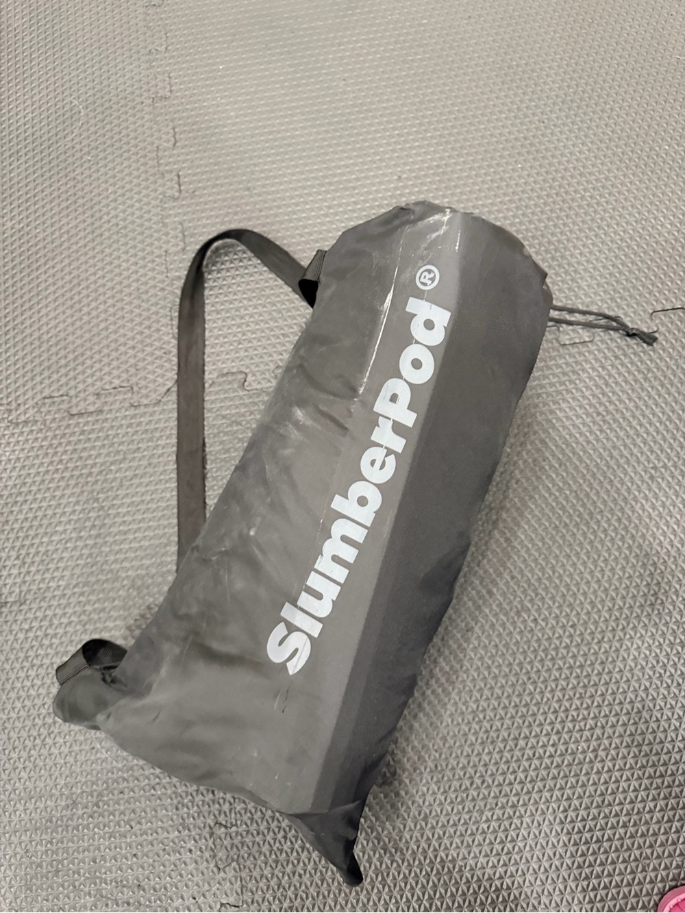 Slumber pod, blackout infant tent